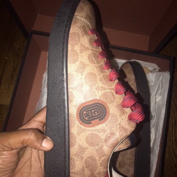 Men’s khaki & red coach sneakers. - Picture 7 of 7